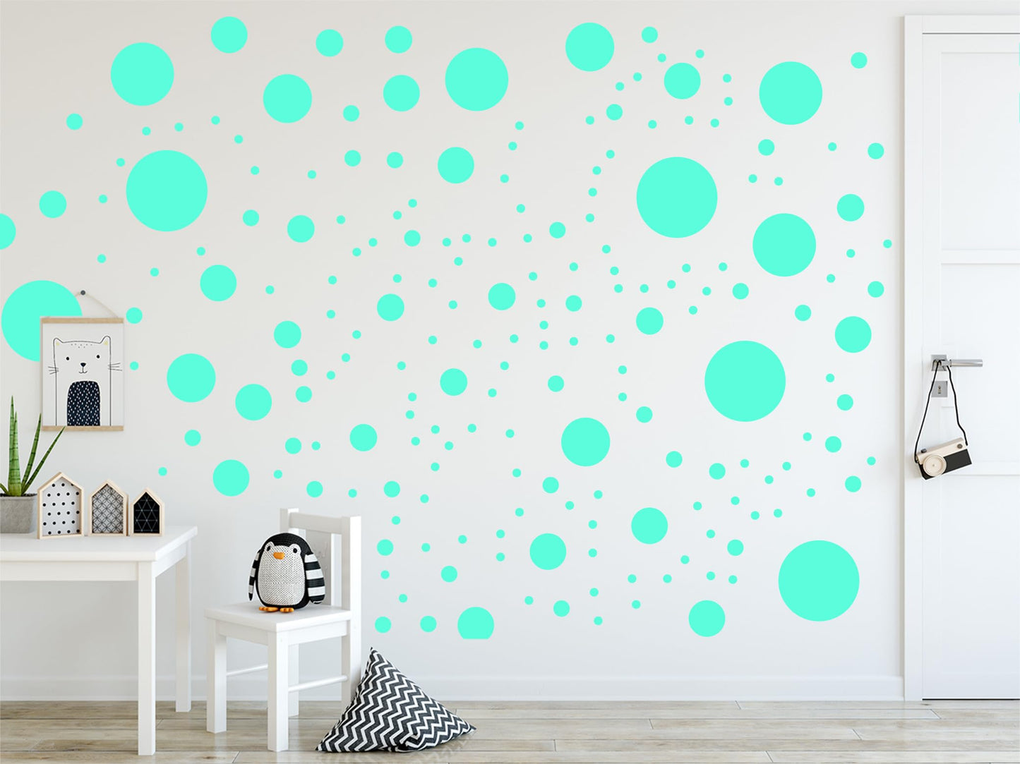 StickerDeen 500+ Calcomanías surtidas de lunares circulares para pared para recámara de niños, sala de estar, aula, cuarto de juegos, decoración. Adhesivos de vinilo extraíbles para pared con lunares