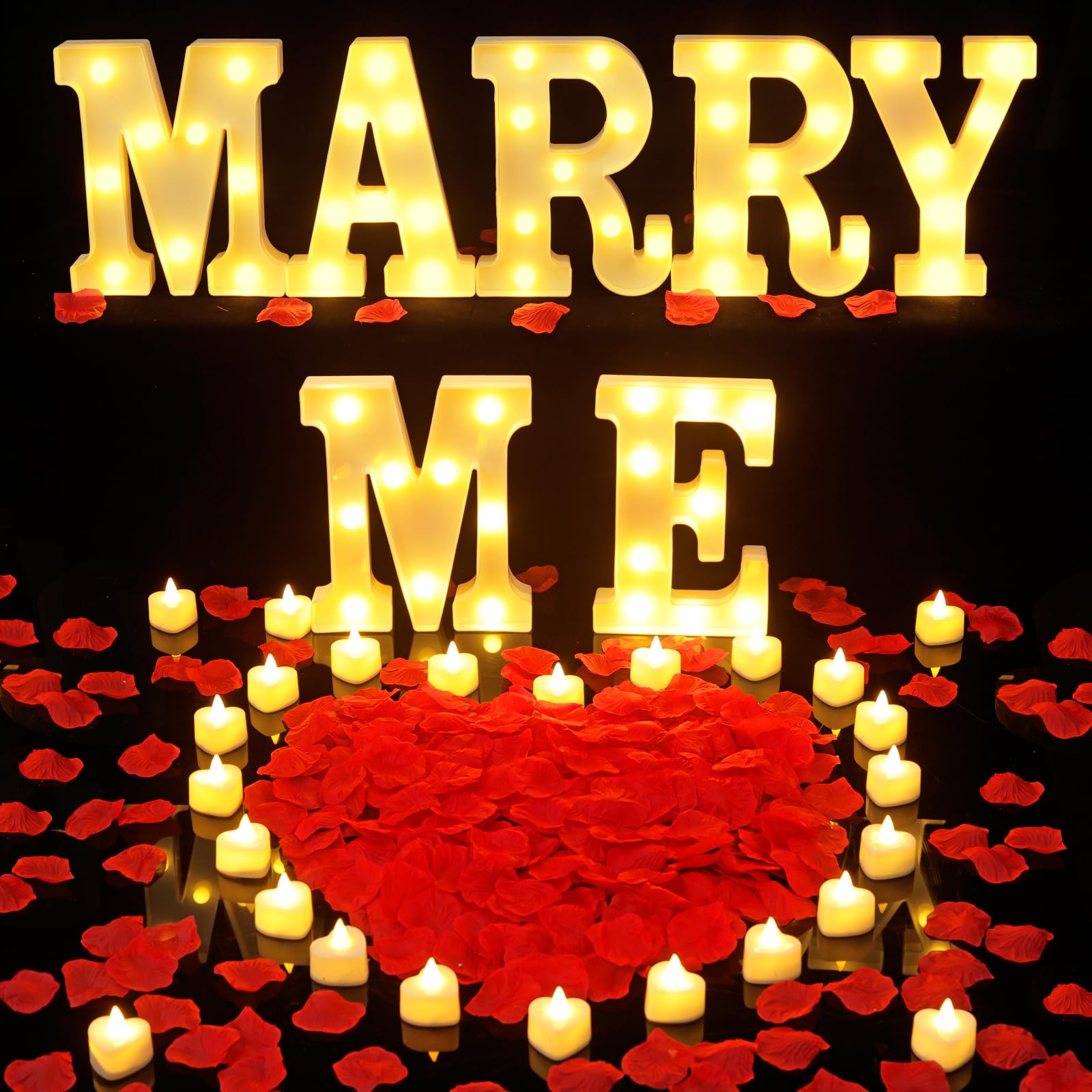LAMATY 2031 piezas de decoración de propuesta de letras iluminadas, letrero de casarme con 24 velas sin llama de corazón, 2000 pétalos de rosa para propuesta de boda, decoración romántica de noche