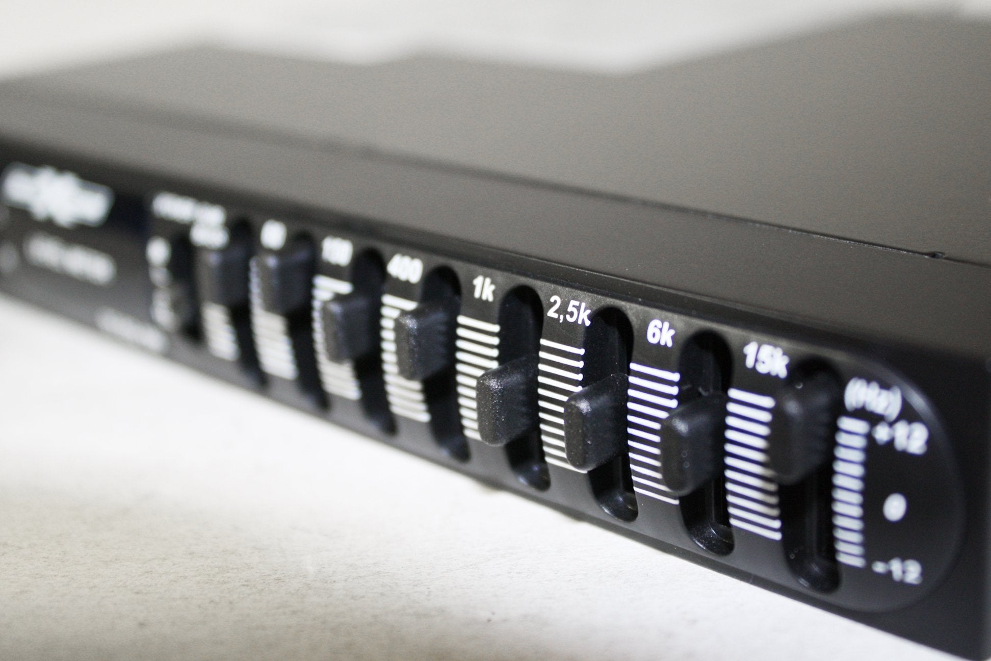 Ecualizador Gráfico Estéreo SoundXtreme 7 Bandas con Control Fader
