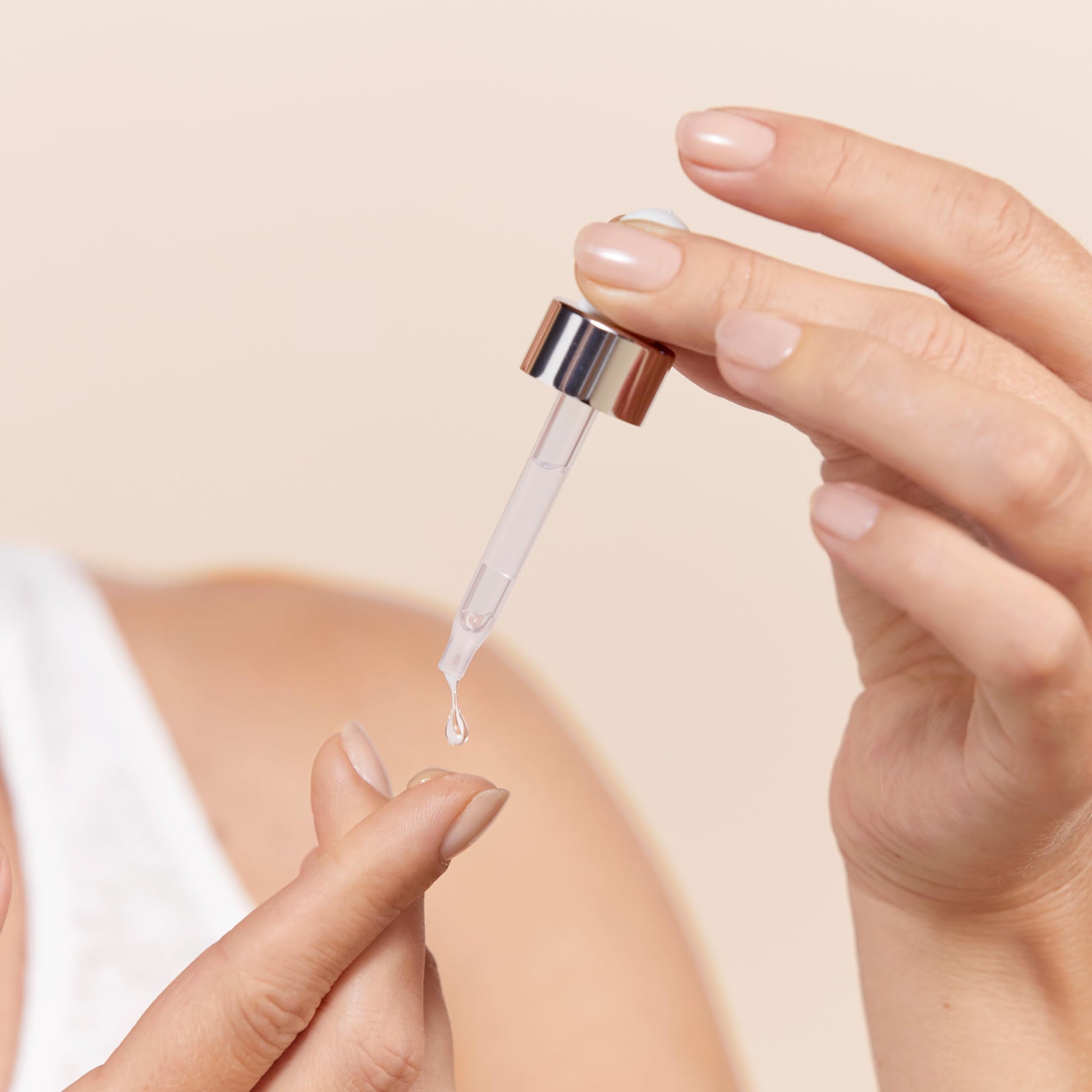 Avène Hyaluron Activ B3, Sérum Reafirmante con Niacinamida