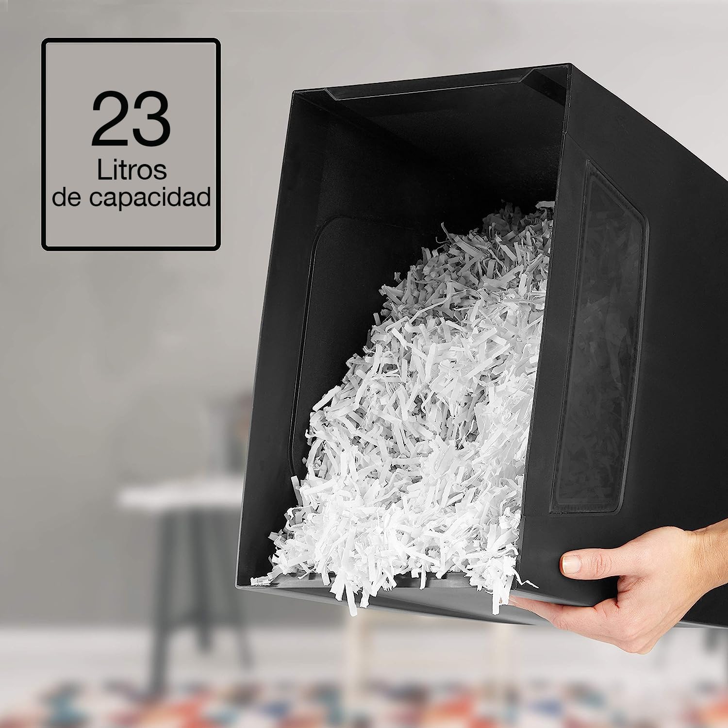 GBC Trituradora de papel y grapas, ShredMaster PX10-06, Corte Súper Cruzado P-4 de 10 hojas, con Cesto de 23 Litros. 1757405