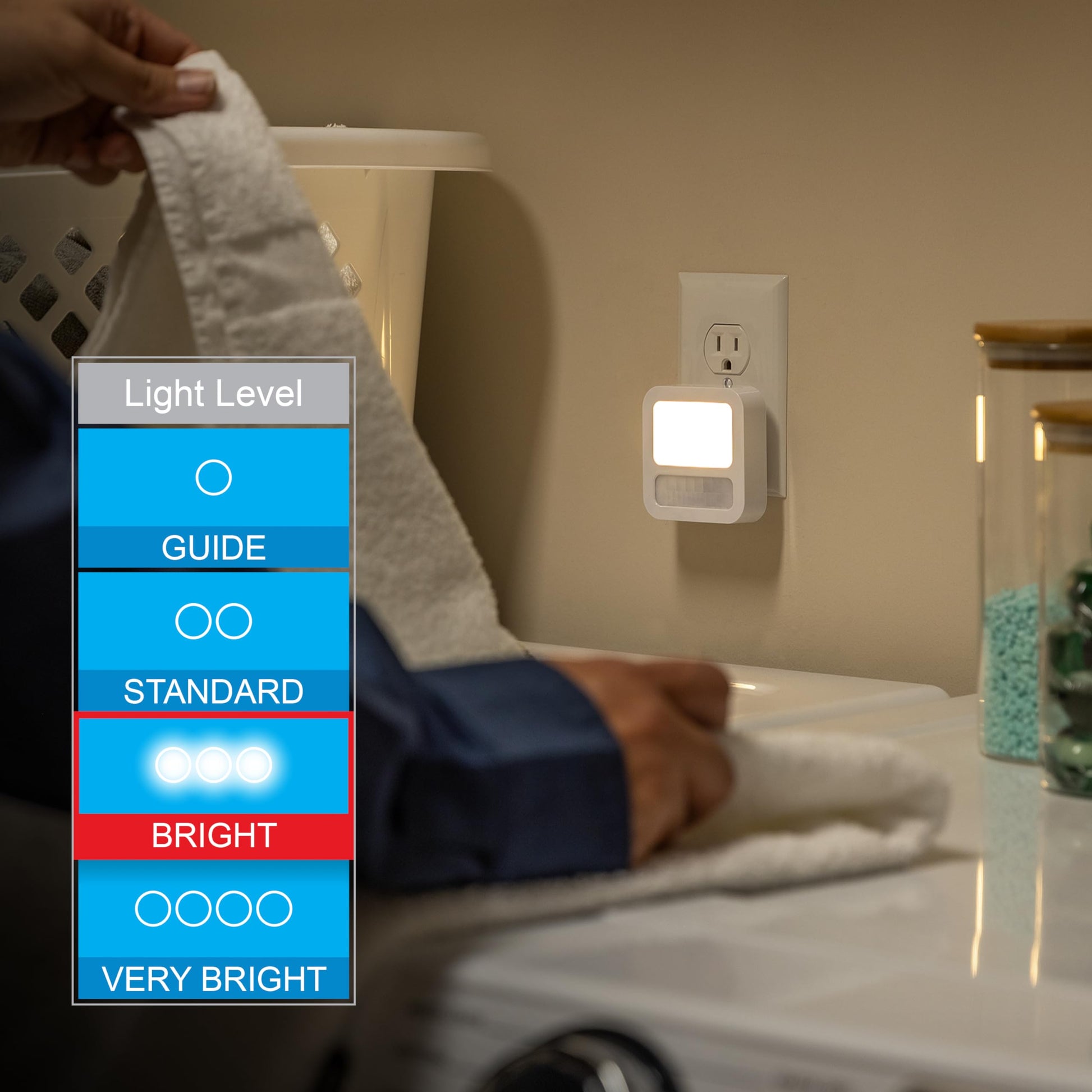 GE Luz Nocturna LED, Blanca Con Sensor De Movimiento Y Luz, 20 Lúmenes, Certificacion-UL, Moderna Ideal Para Sala De Estar, Baño, Dormitorio, Guardería, 1 Pieza, 40865