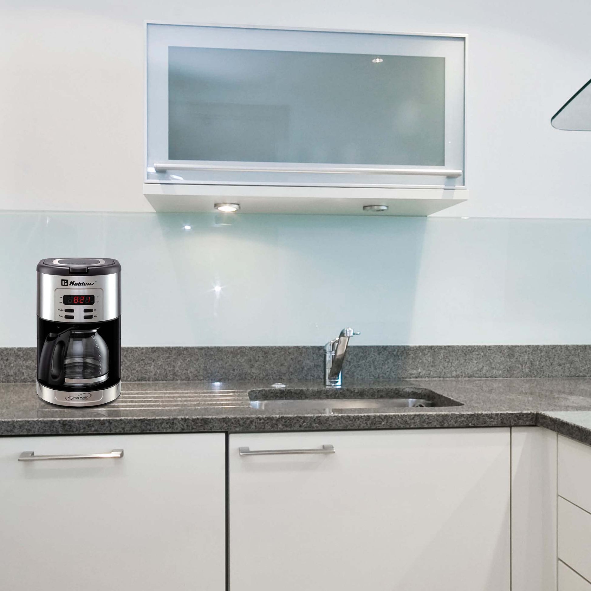 Cafetera de Goteo Koblenz, 15 Tazas, Capacidad de 1.8 L, Programable con Timer y Display Digital, 1000 W, Función Antigoteo, Base para Mantener Caliente, Jarra de Vidrio, Filtro Lavable (CKM-215 IN)