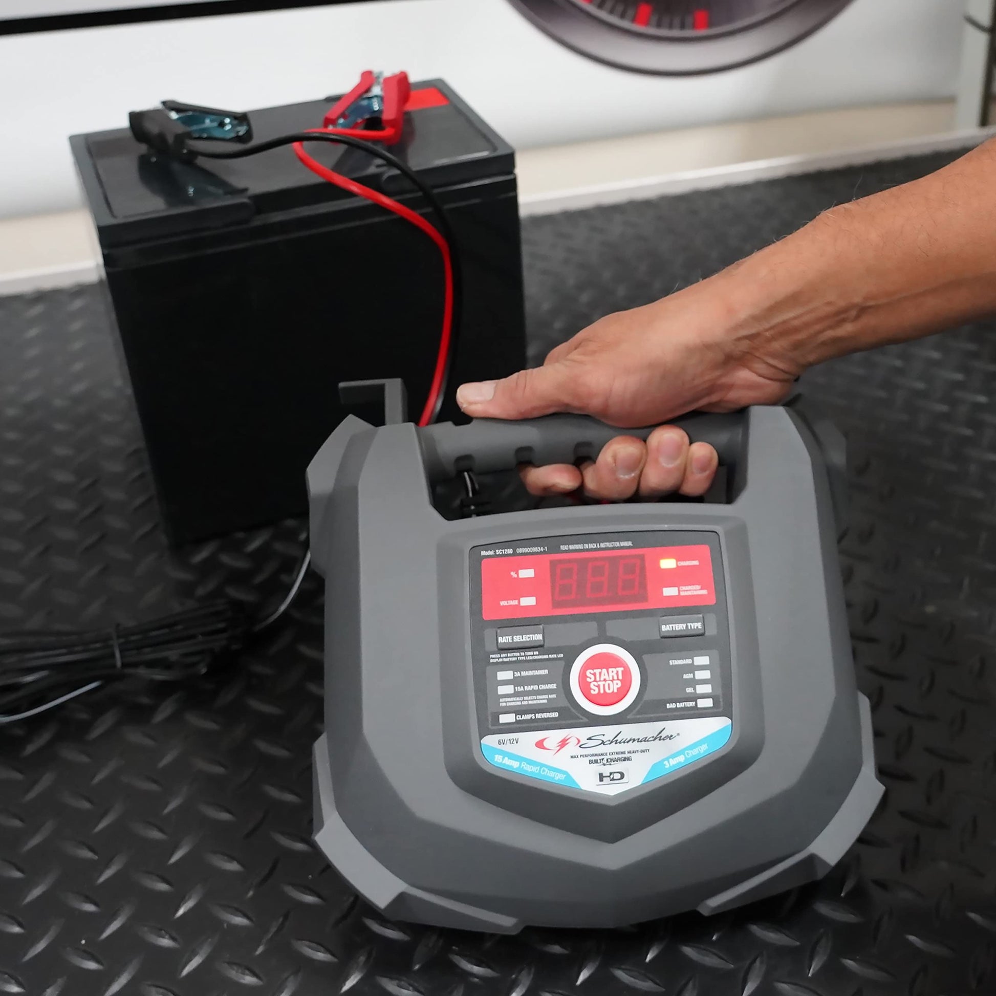 Schumacher SC1280 - Cargador rápido para automoción y baterías marinas (15 A)