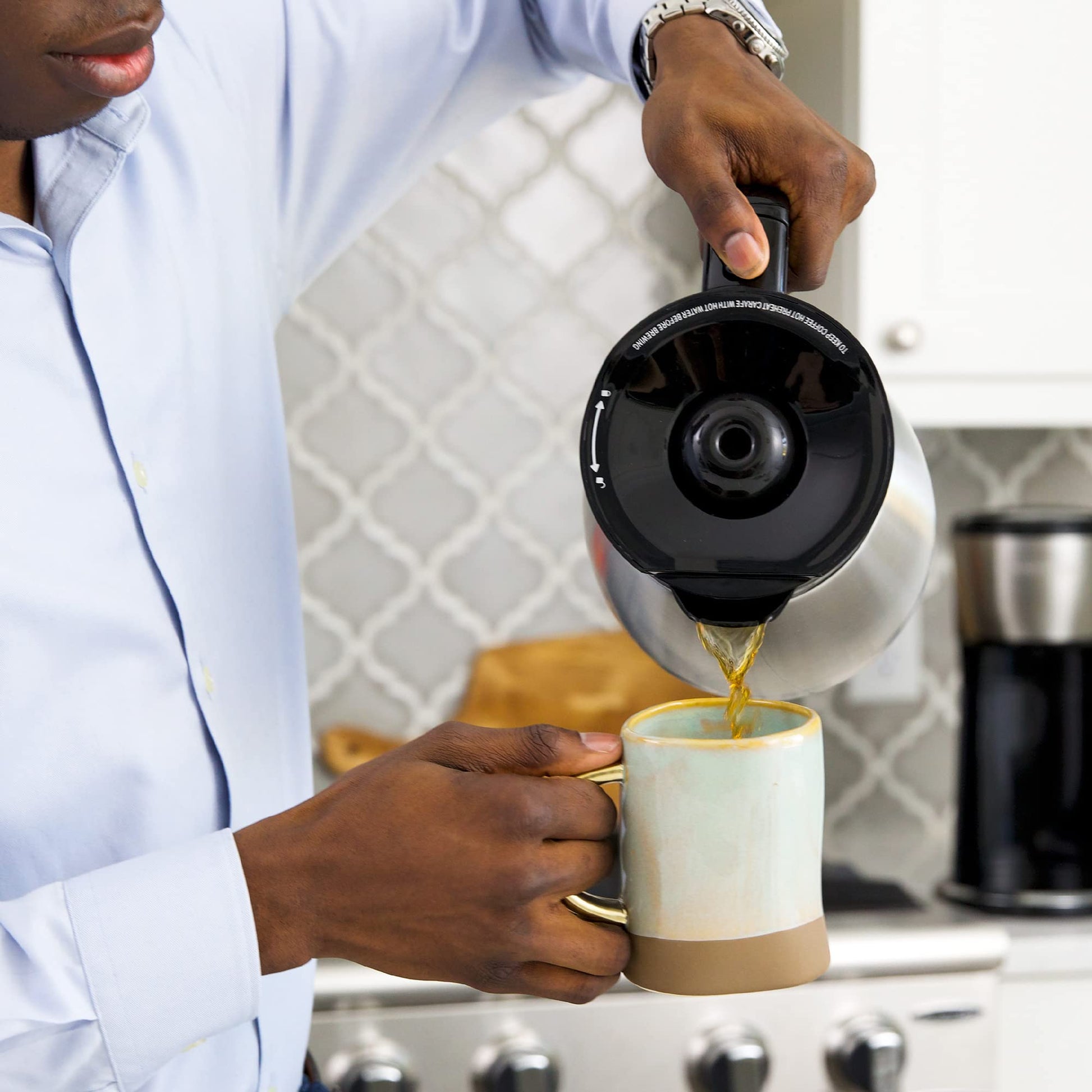 Cafetera BLACK+DECKER Automática Jarra Térmica de acero. 12 Tazas
