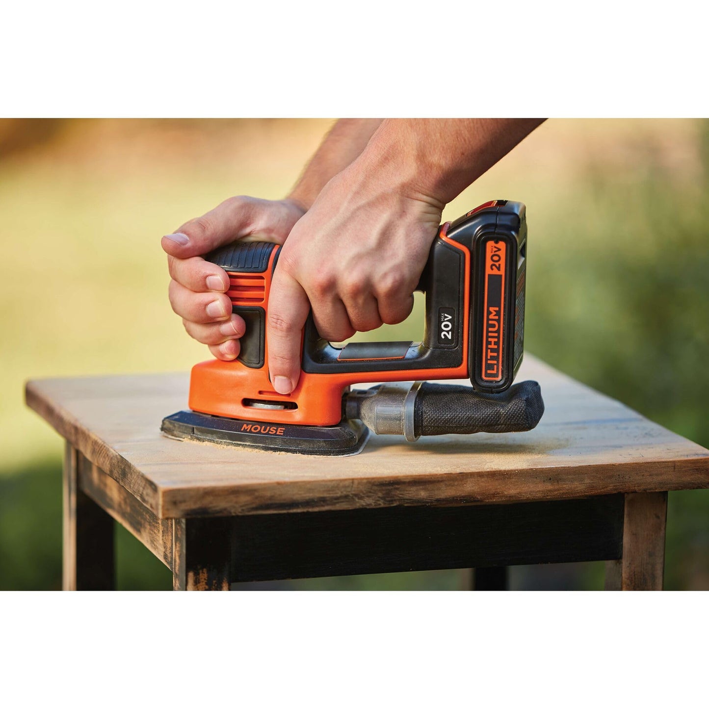 BLACK+DECKER Lijadora de hojas (BDCMS20C)