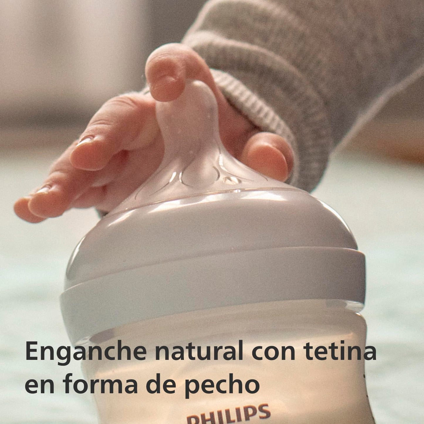 Biberón Philips Avent Natural Response Transparente con Válvula Anticólicos Flujo Medio para Bebés, Paquete de 3