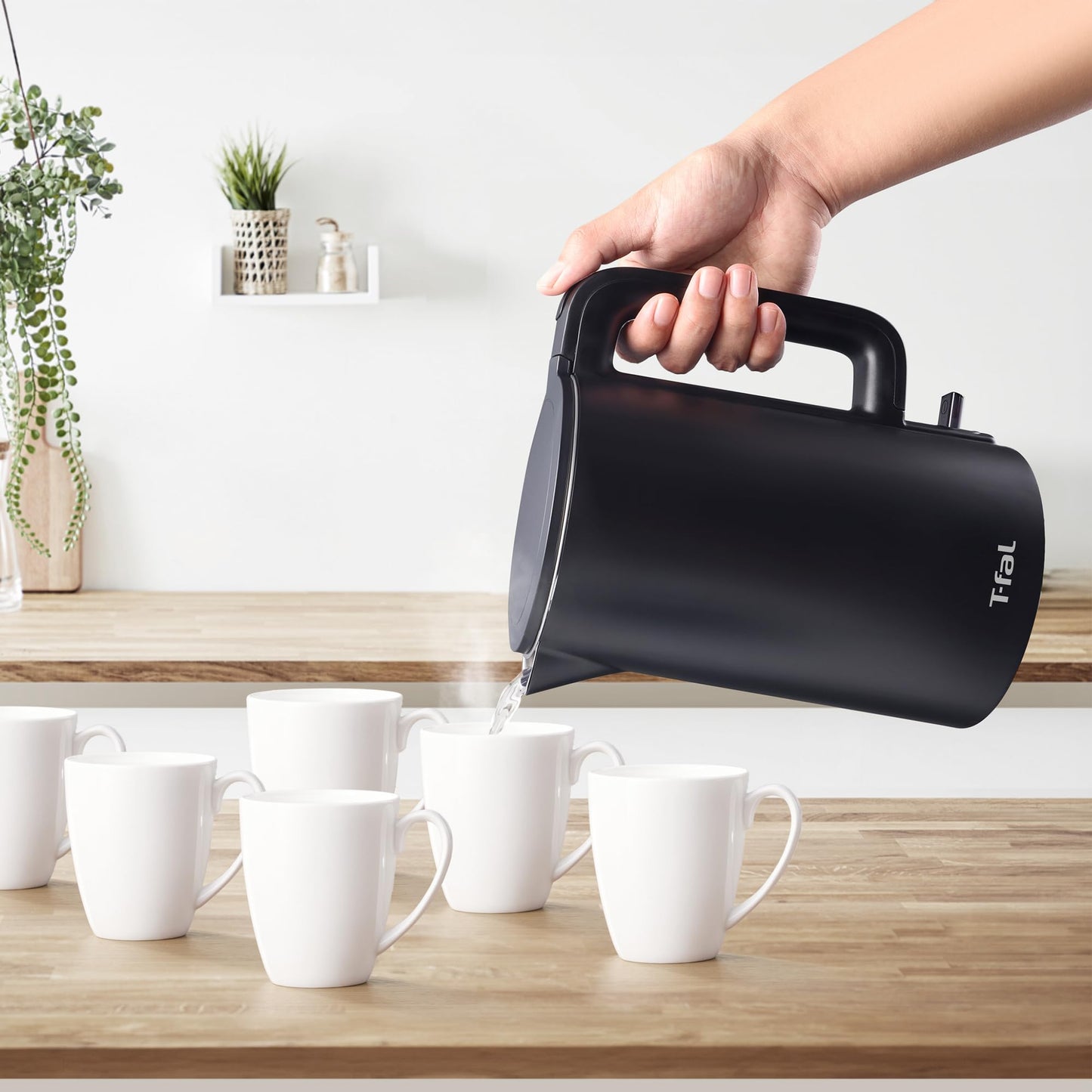 Hervidor Eléctrico T-fal Negro 1.5 L Seguro al Tacto con Potencia de 1350 W y Base 360°