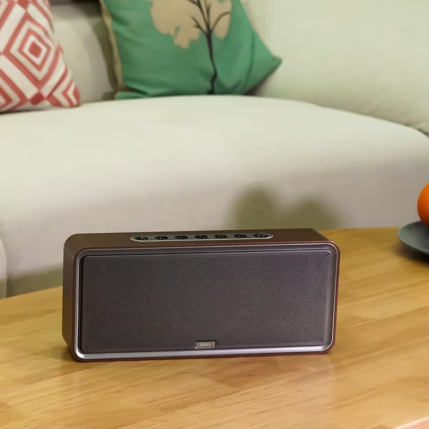 DOSS SoundBox XL - Altavoz Bluetooth con subwoofer, sonido fuerte de 32 W con graves en auge, tecnologías DSP, tiempo de reproducción de 10 horas, USB-C, TWS, canal de audio 2.1 para el hogar,