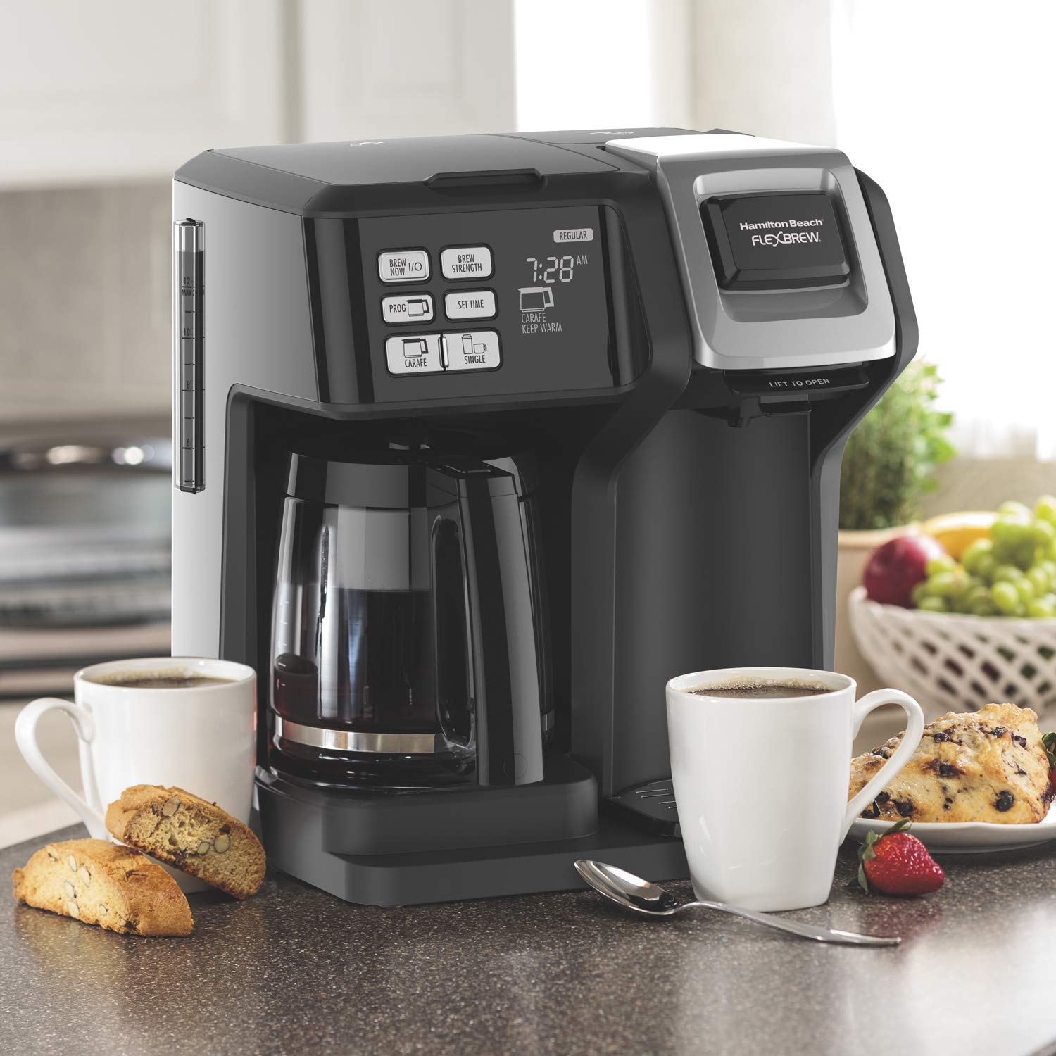Hamilton Beach Cafetera Trío FlexBrew, con 2 Opciones de Café, Negra (49976), 12 tazas