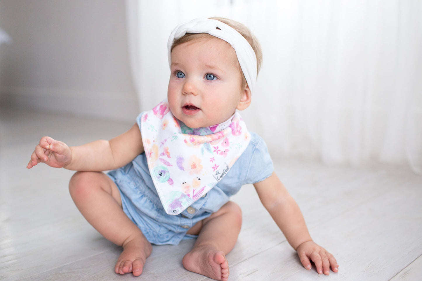 Baberos para Bebé Cooper Pearl Set De Baberos Bandana Bloom, Paquete De 4 Count