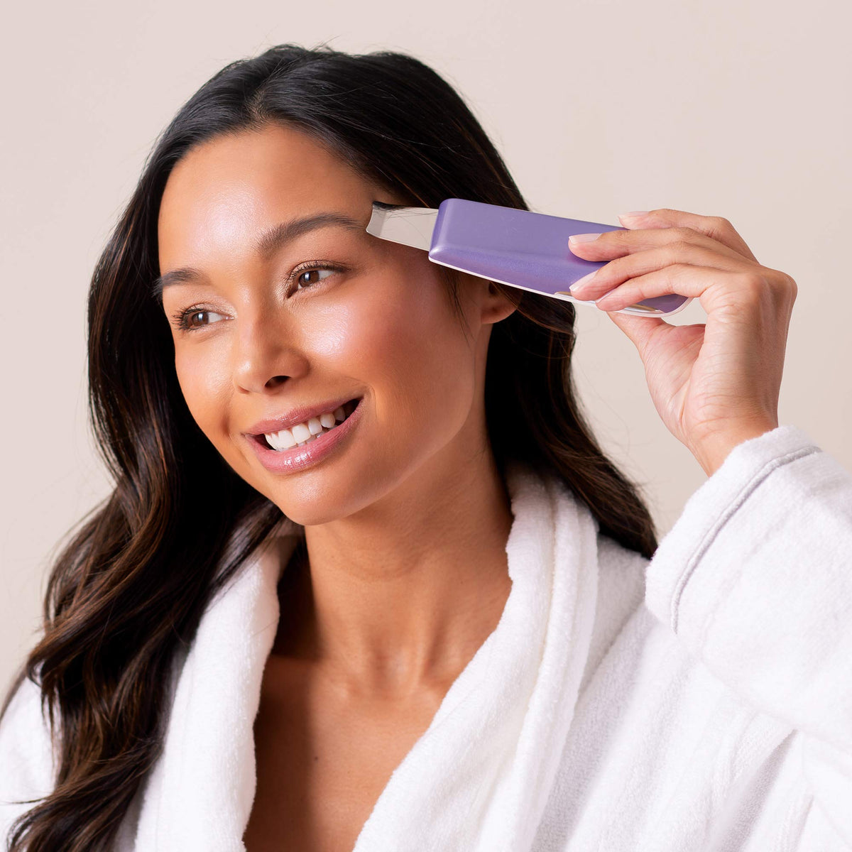 Plum Beauty Espátula facial ultrasónica, exfoliante facial, limpiador de poros, herramienta de cuidado de la piel, recargable con cable USB