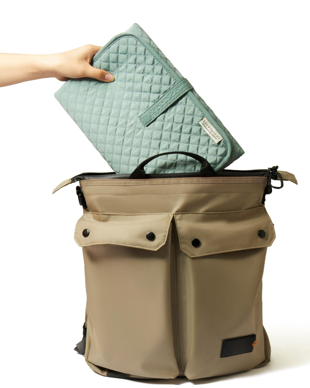Lily Miles - Cambiador portátil para bebé, cambiador de pañales con cierres magnéticos, almohadilla de viaje para bolsa de pañales, esencial para bebé, tapete lavable e impermeable (verde sauce