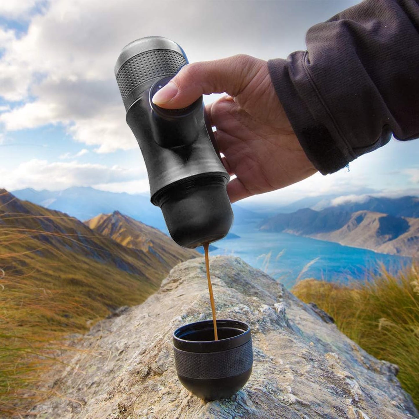 Cafetera Manual TYEGDAVD Negro con Taza Incluida para Camping y Viajes