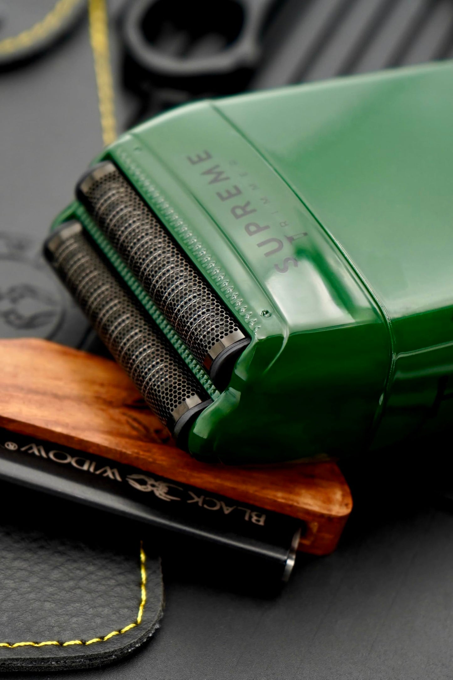Supreme Trimmer Crunch STF602 - Afeitadora de doble lámina impermeable para hombres | 150 minutos de tiempo de funcionamiento, maquinilla de afeitar eléctrica sin cuerda y con cable, láminas