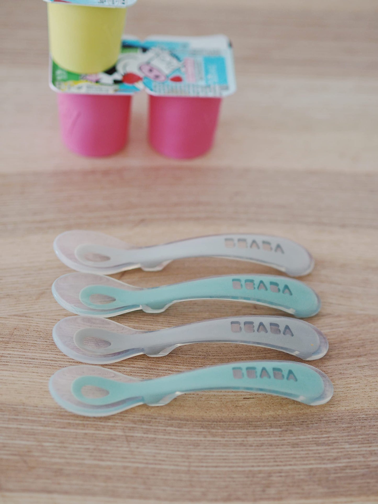 BEABA Cucharas de silicona de segunda etapa para bebés que se alimentan solos, las cucharas de silicona de punta blanda originales, sin ftalato de plomo BPA ni plástico, gran juego de regalo (paquete de 4) (salvia)
