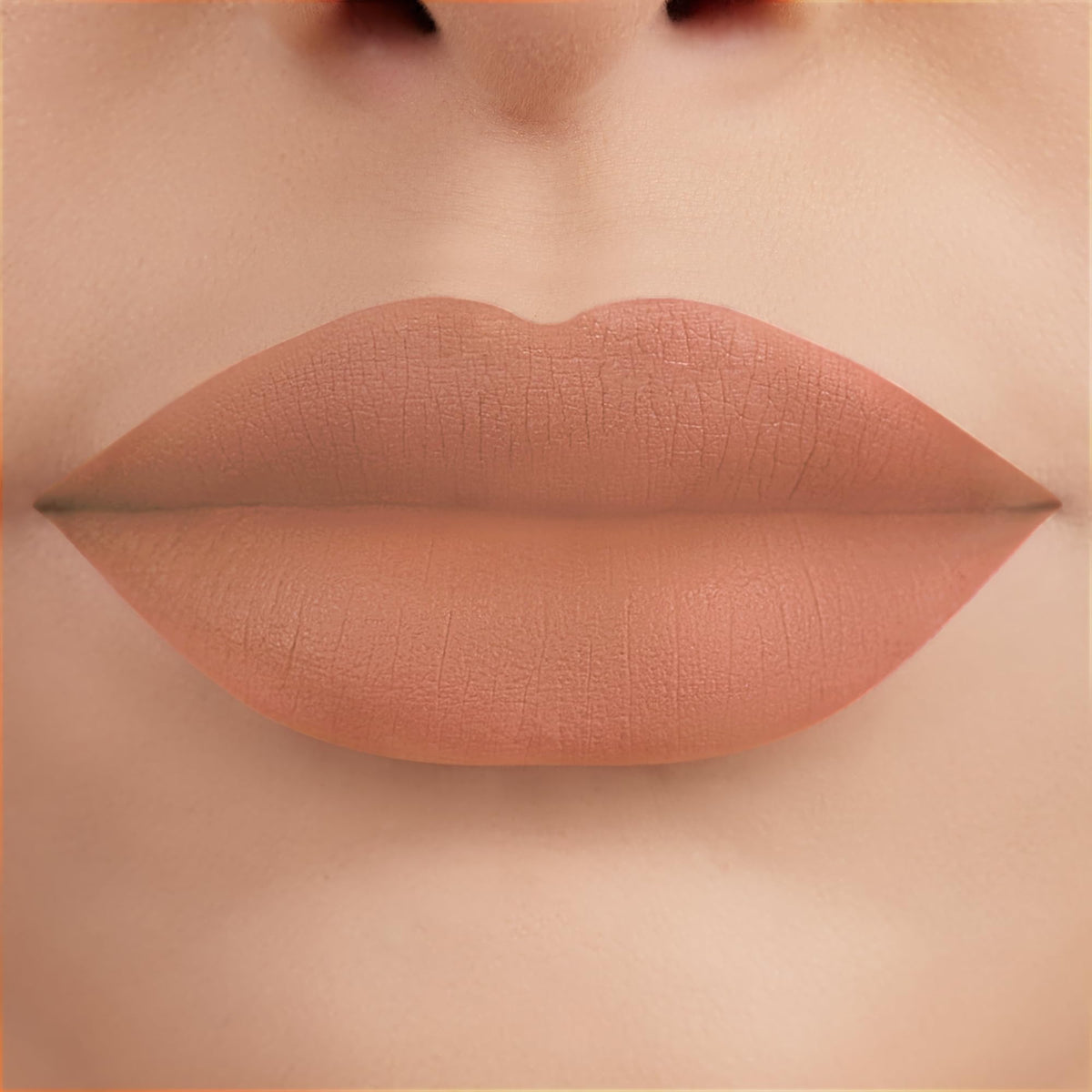 GOC High Adiction | Labial | Larga duración | Acabado ultra matte | Intrasferible | Textura ultra suave que se desliza fácilmente | Color Almond | 3.8 g | Modelo GL515