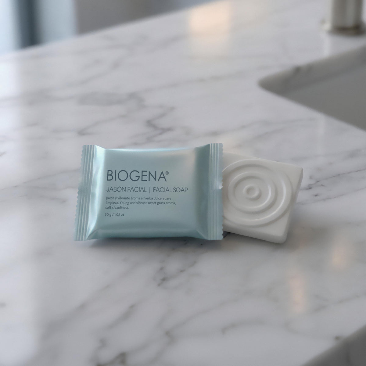 Jabón Hotelero Biogena Flowpack 30 g Caja con 300 Piezas | Jabón Individual para Airbnb, Hoteles y Spa | Aroma Cítrico Floral, Amenidades Premium para Huéspedes
