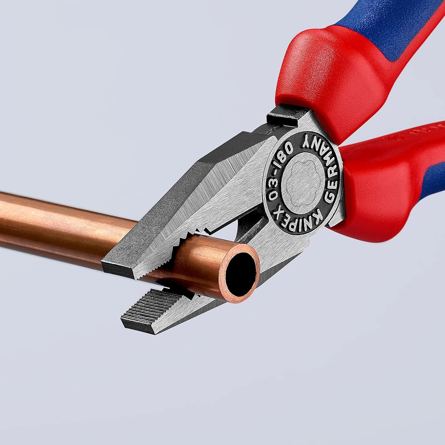 Knipex 03 02 180 SB Alicate Universal Atramentado con Fundas en Dos Componentes, color Negro, 180 mm