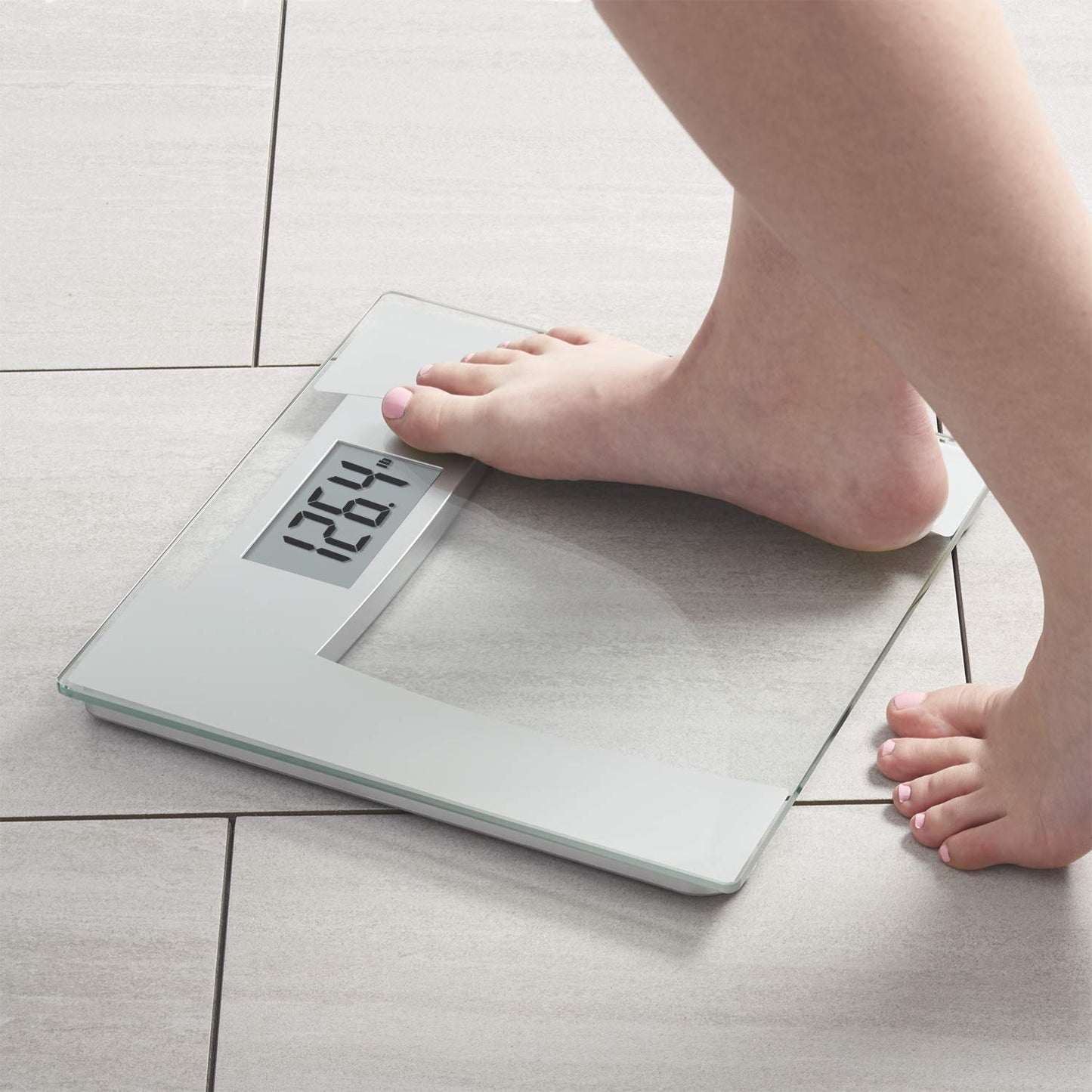 InstaTrack Báscula digital de baño para peso corporal, capacidad de hasta 400 libras, medidas de alta precisión, baterías incluidas, plata