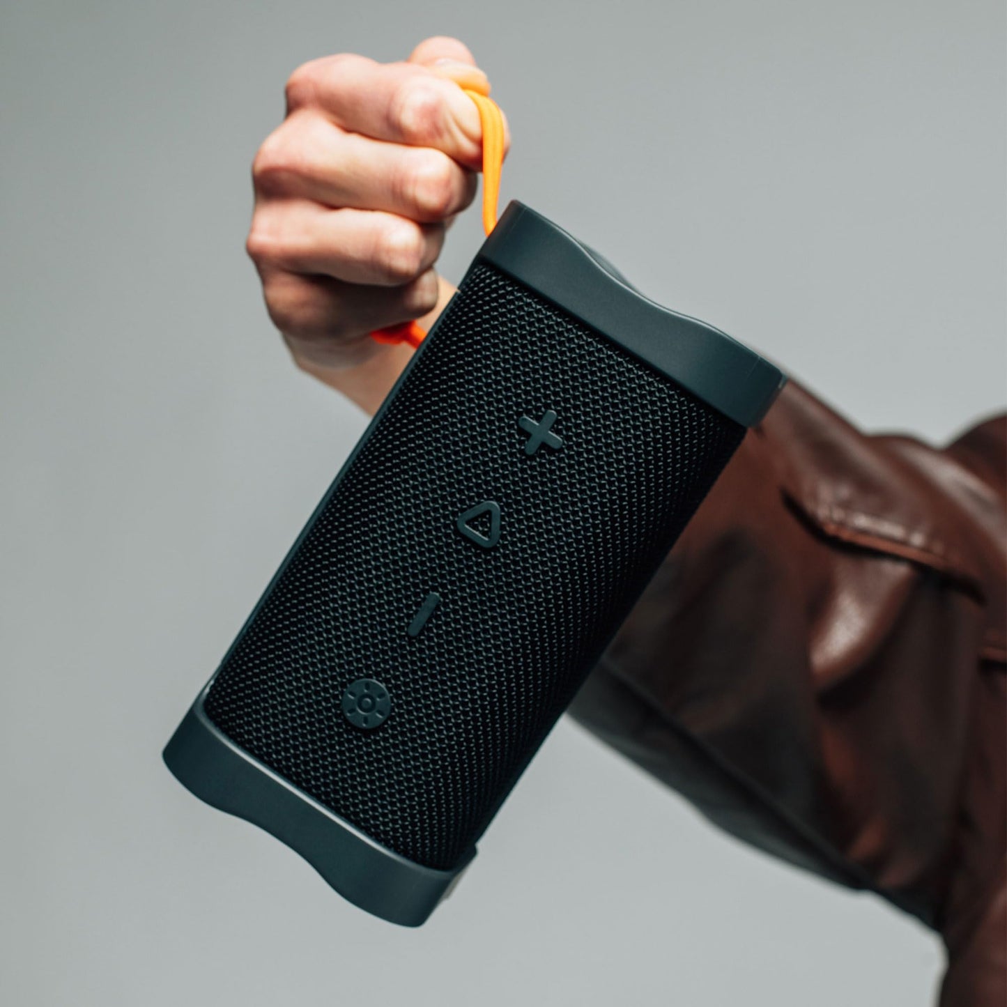 Altavoz Bluetooth inalámbrico Skullcandy Terrain 2, Resistente al Agua IPX7, batería de 14 Horas, multienlace, iluminación LED, Ligero y portátil.
