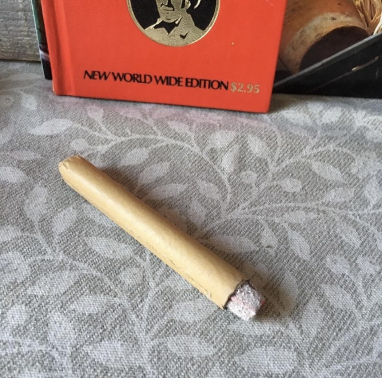 CLESEN - Puro abombado de 4.5 pulgadas (paquete de 6), que soplan humo, duradero, realista, ideal para fiestas temáticas, accesorio para broma, disfraz de Halloween, películas o juegos de teatro,
