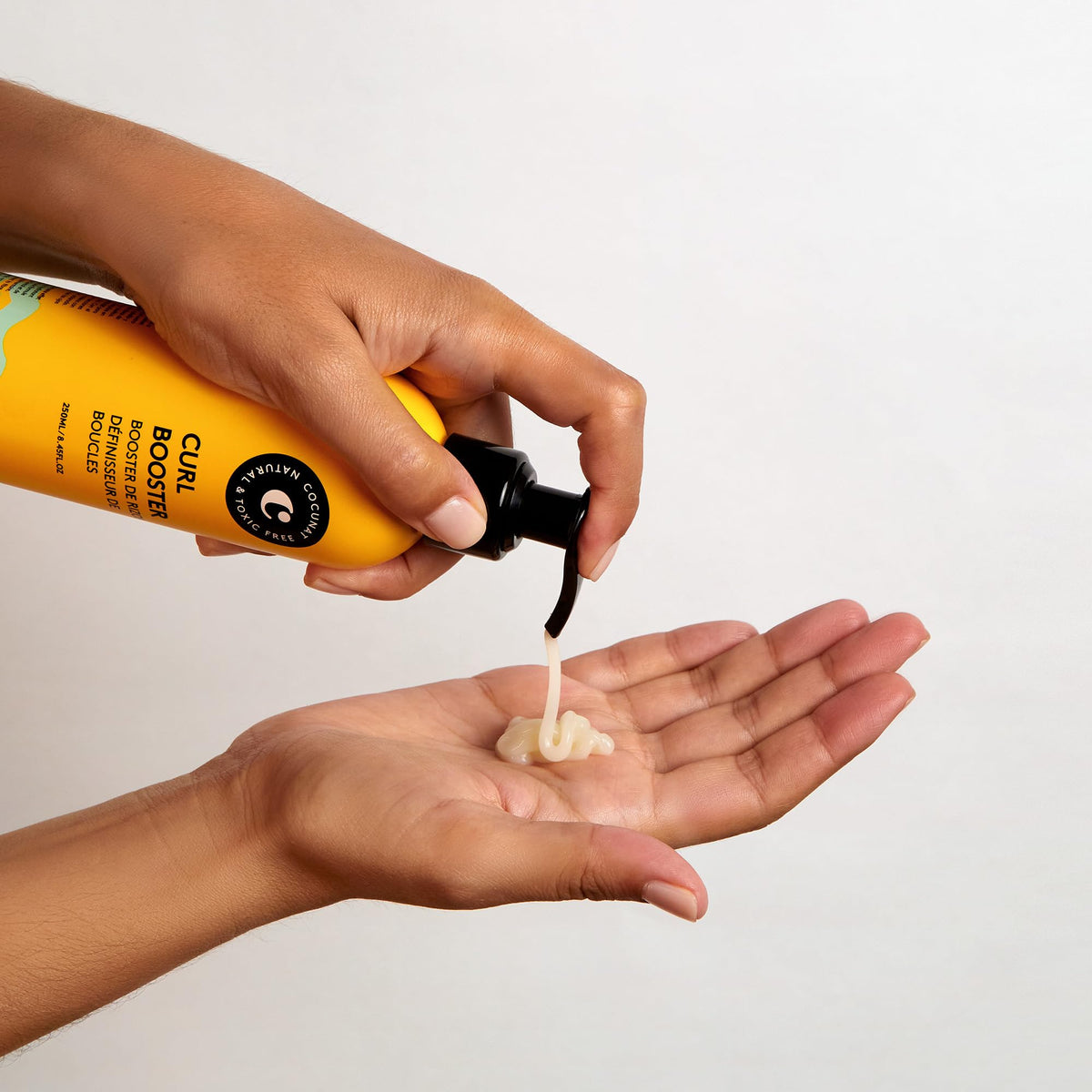 COCUNAT - Método Curly - Moisturizer Leave-in + Curl Booster - Activador de Rizos - Hidrata, Nutre, Fortalece, Elimina el frizz y Desenreda - 250ml+150ml