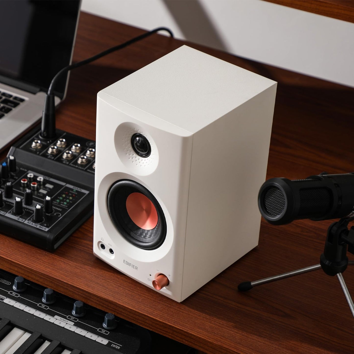 Edifier MR3 Bluetooth Powered Studio Monitor Speakers2.0 36 Watts (White)