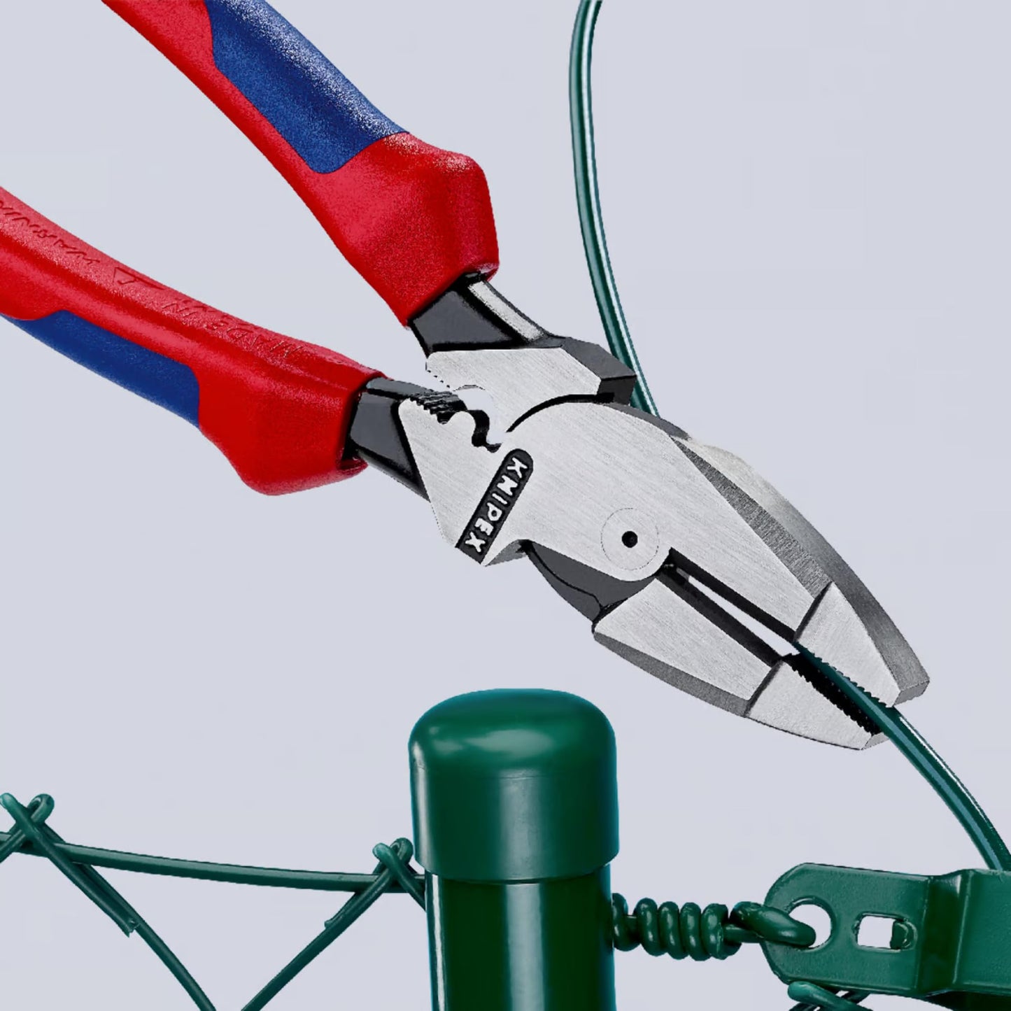 Knipex 09 12 240 SB Alicate Universal Lineman's Pliers Modelo Americano Atramentado con Fundas en Dos Componentes, 240 mm, color negro