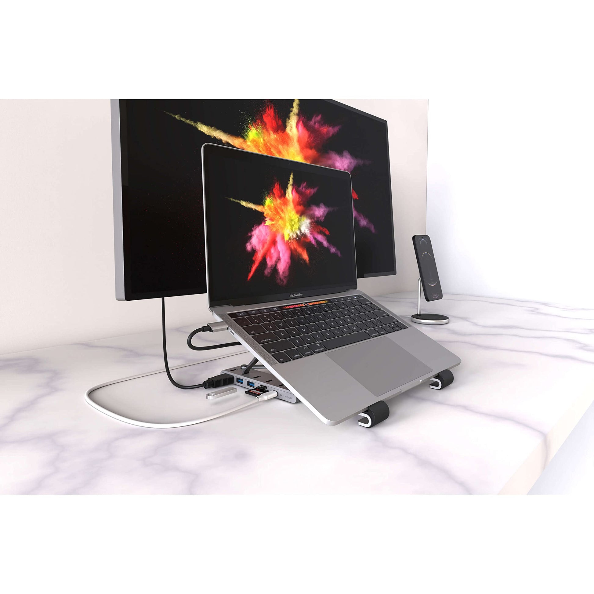 Hyper Drive - Soporte plegable para portátil (USB C, 7 en 1: HDMI 4K30Hz, USB-C 100 W, USB-C 5 Gbps, MicroSD/SD, 2 USB-A 5 Gbps, compatible con Chromebook, Windows PC, MacBook iPad Pro de 10 a 17 pulgadas