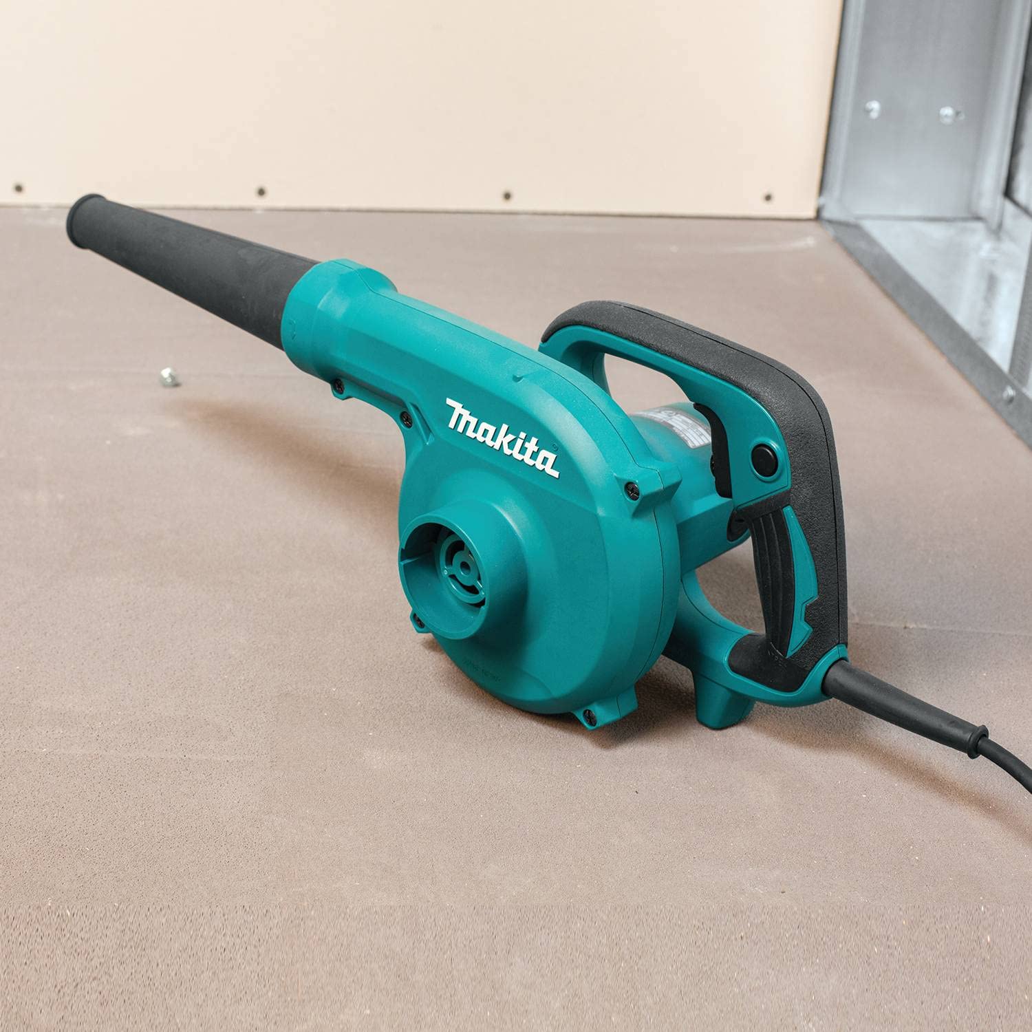 Makita UB1103 Sopladora de Velocidad Variable