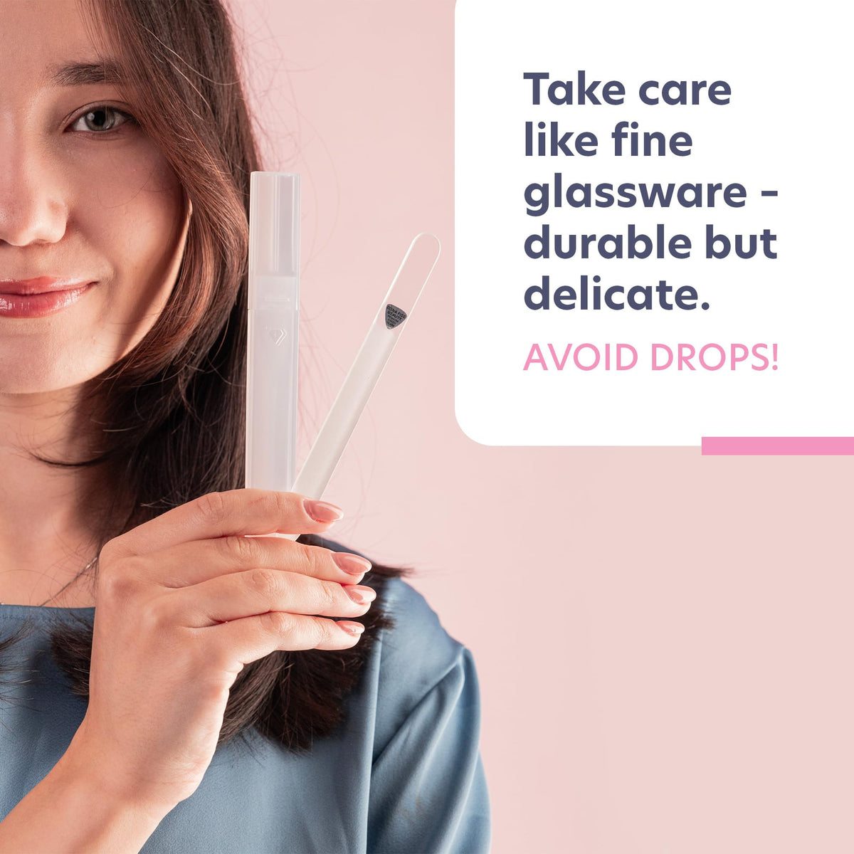BONA FIDE BEAUTY Lima de Uñas de Cristal Checa (Transparente) - Lima de Cristal para Uñas Naturales con Estuche Rígido Transparente, Regalo para Mujeres