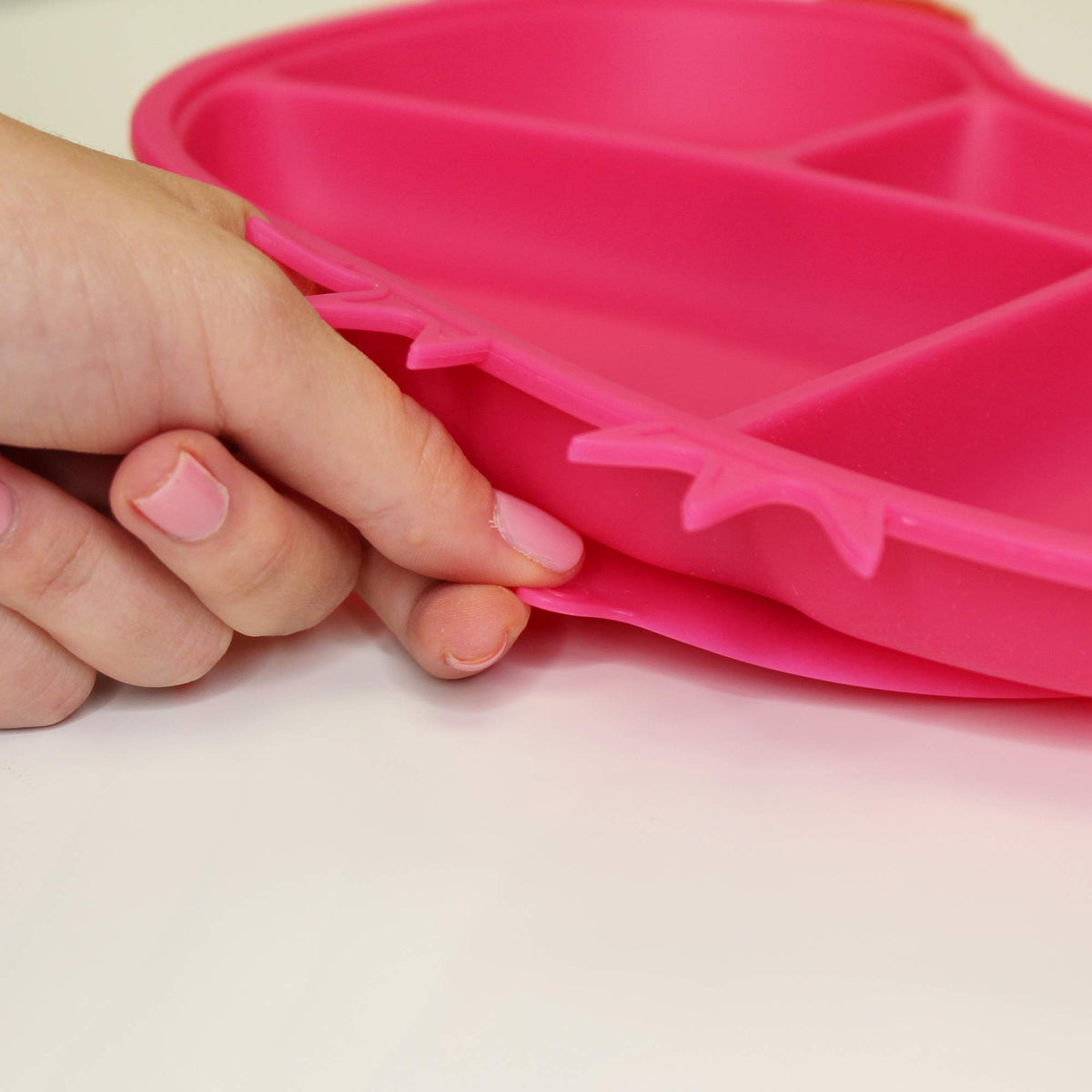 Innobaby Din Din Smart - Plato de silicona para pollo, diseño de niños, Amarillo