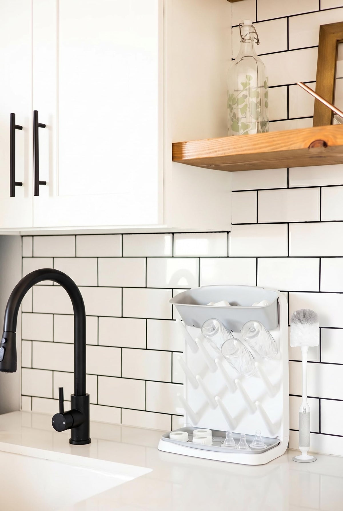 Ubbi - Cepillo para Botellas - Limpieza Profunda y Práctica - Color Gris