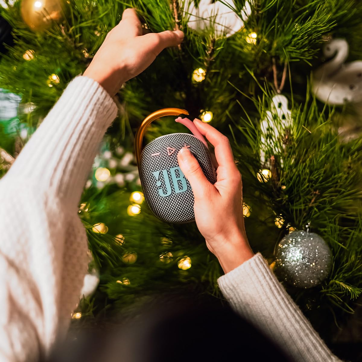 Bocina Portátil JBL Gris Bluetooth Clip 4