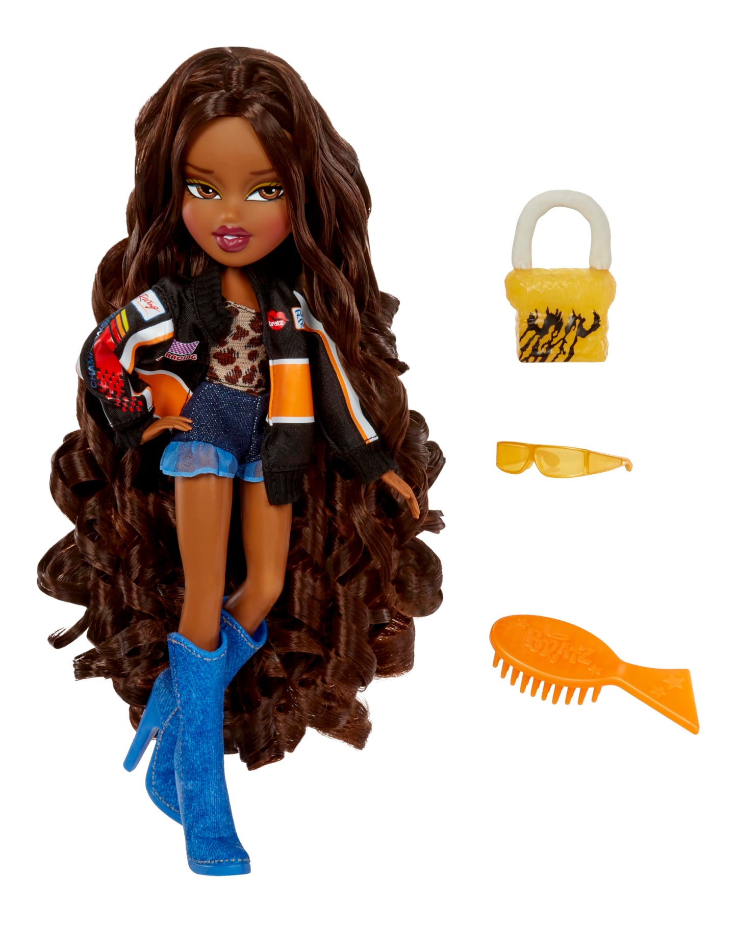 Bratz GOIN out! - Sasha - 1 Muñeca de Moda Coleccionable con Accesorios, Viene con un Conjunto, un Bolso, un Par de Gafas de Sol y un Cepillo - Juguete para Niños - para Mayores de 6 Años