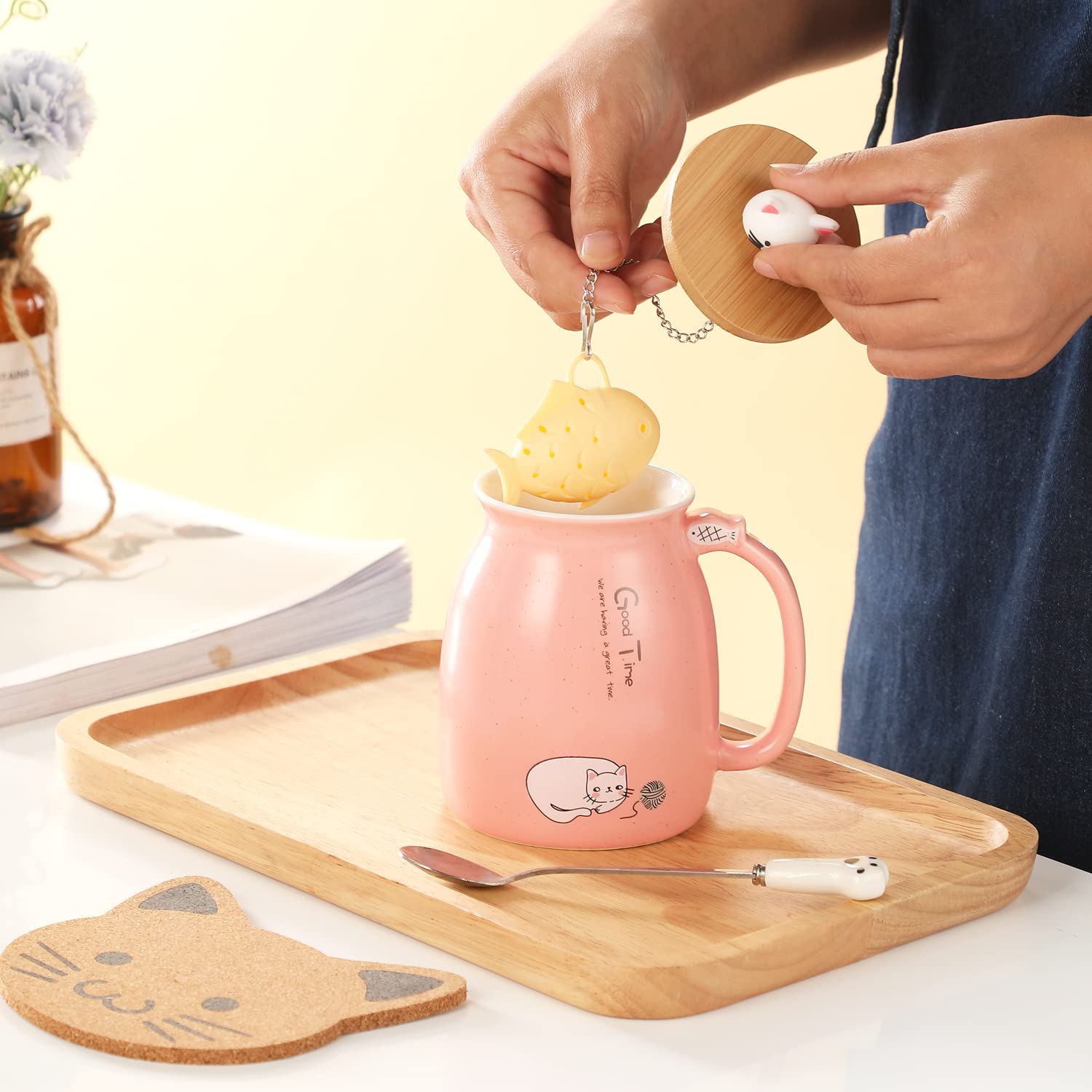 BigNoseDeer Taza de té Kawaii con infusor de gato lindo taza de café de cerámica, taza de té, color rosa, lindo, regalo para mujeres, amantes de los gatos, regalos de 13 onzas