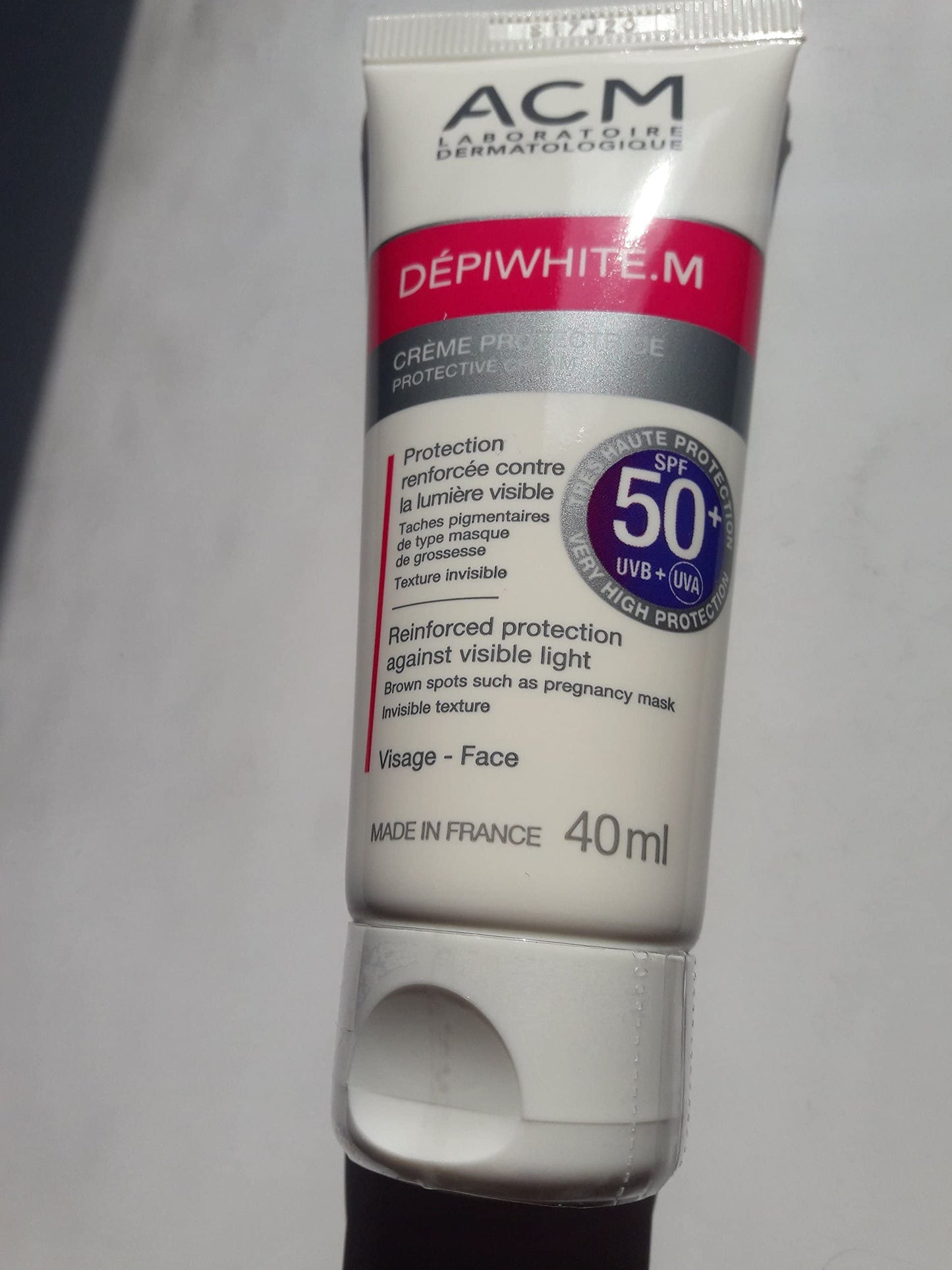 Crema Protectora ACM Depiwhite M - Protección y Nutrición para tu Piel