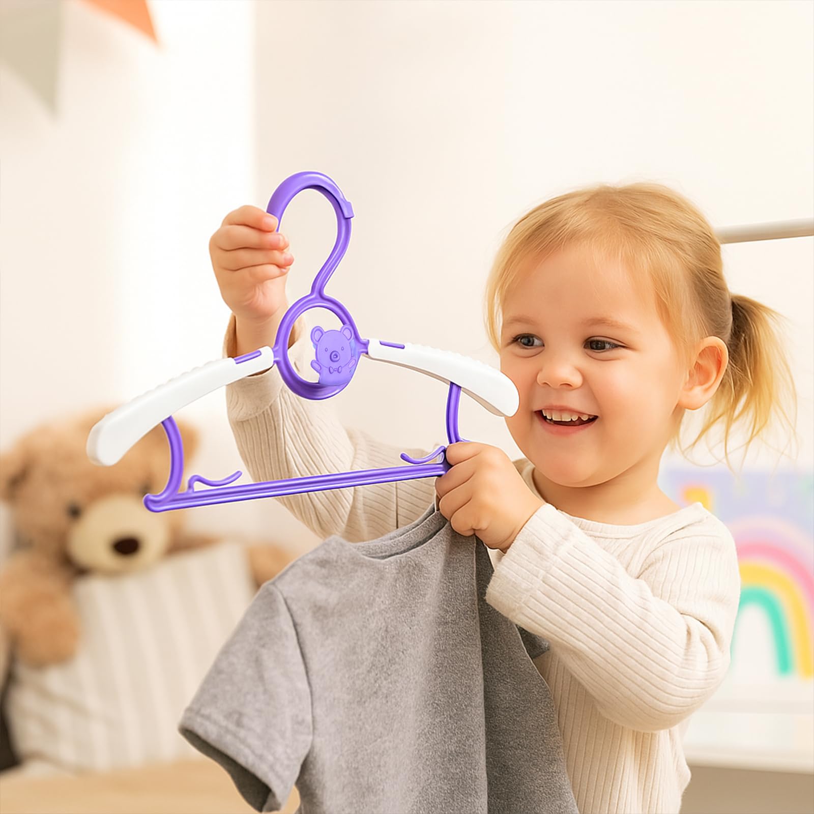 Paquete de 40 perchas de plástico para clóset para niños, perchas de ahorro de espacio, antideslizantes, extensibles, para bebé, para guardería, ropa resistente, a granel, color mixto para niños