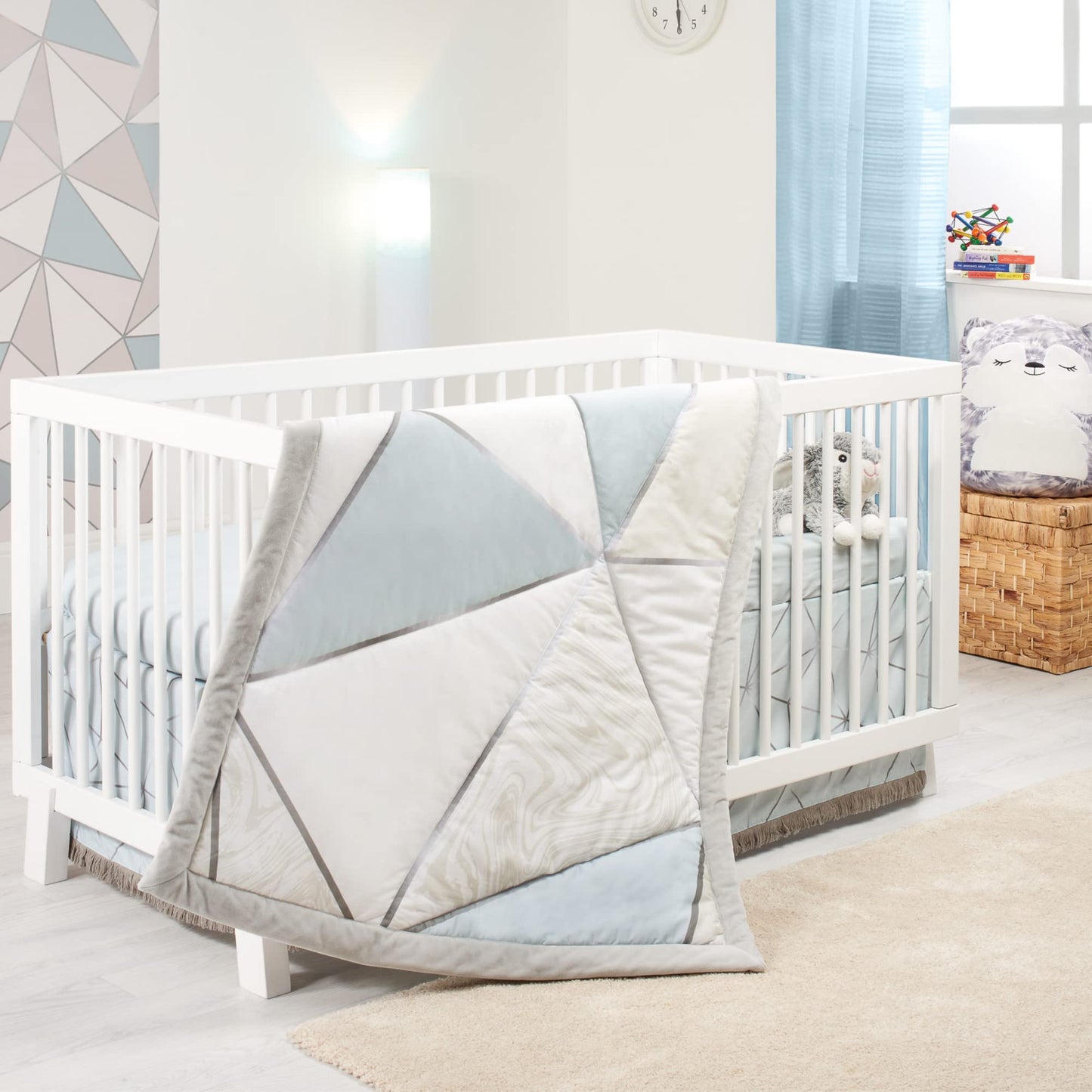 OBERLUX Juego de ropa de cama de cuna para niños | Juego de cama de cuna de 4 piezas | Patrones geométricos, plata brillante, estampado azul bebé y mármol | Precious Collection