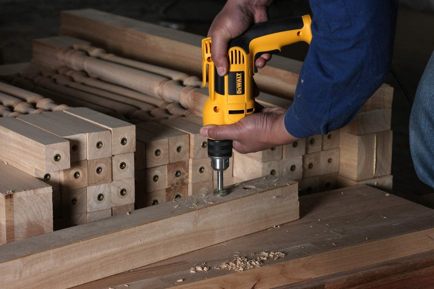 DEWALT Taladro Rotomartillo 1/2" (13mm), 650W, Incluye Guantes y Gafas de Seguridad, DWE1650SI