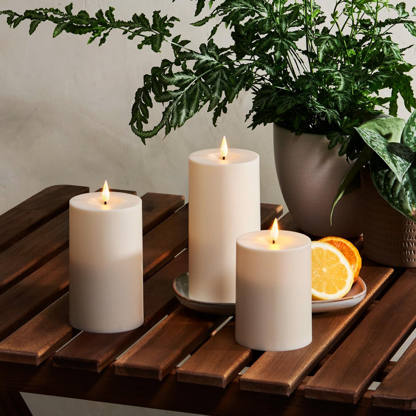 LampLust - Velas sin llama para exteriores, impermeables, paquete de 3, 3 x 4, 3 x 5, 3 x 6 pulgadas, juego de velas LED parpadeantes con control remoto y temporizador incluidos, funciona con pilas,