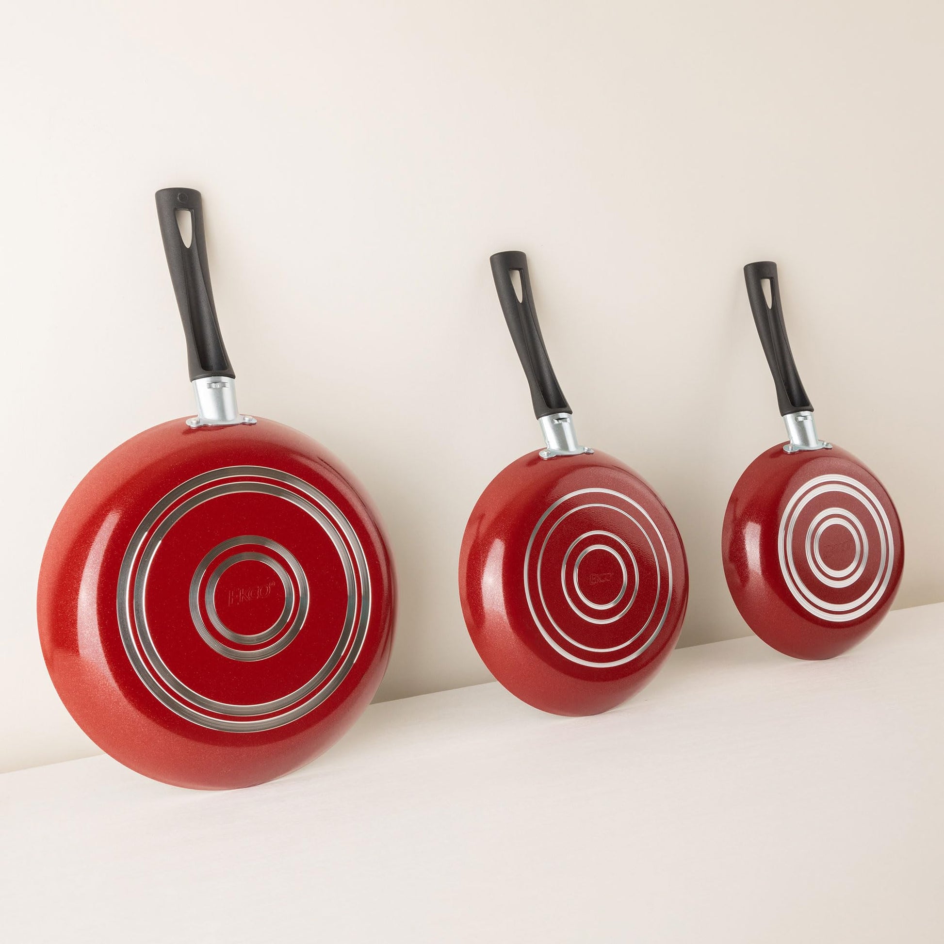 Ekco | Juego de Sartenes con Antiadherente 3 Piezas de Aluminio - Color Rojo