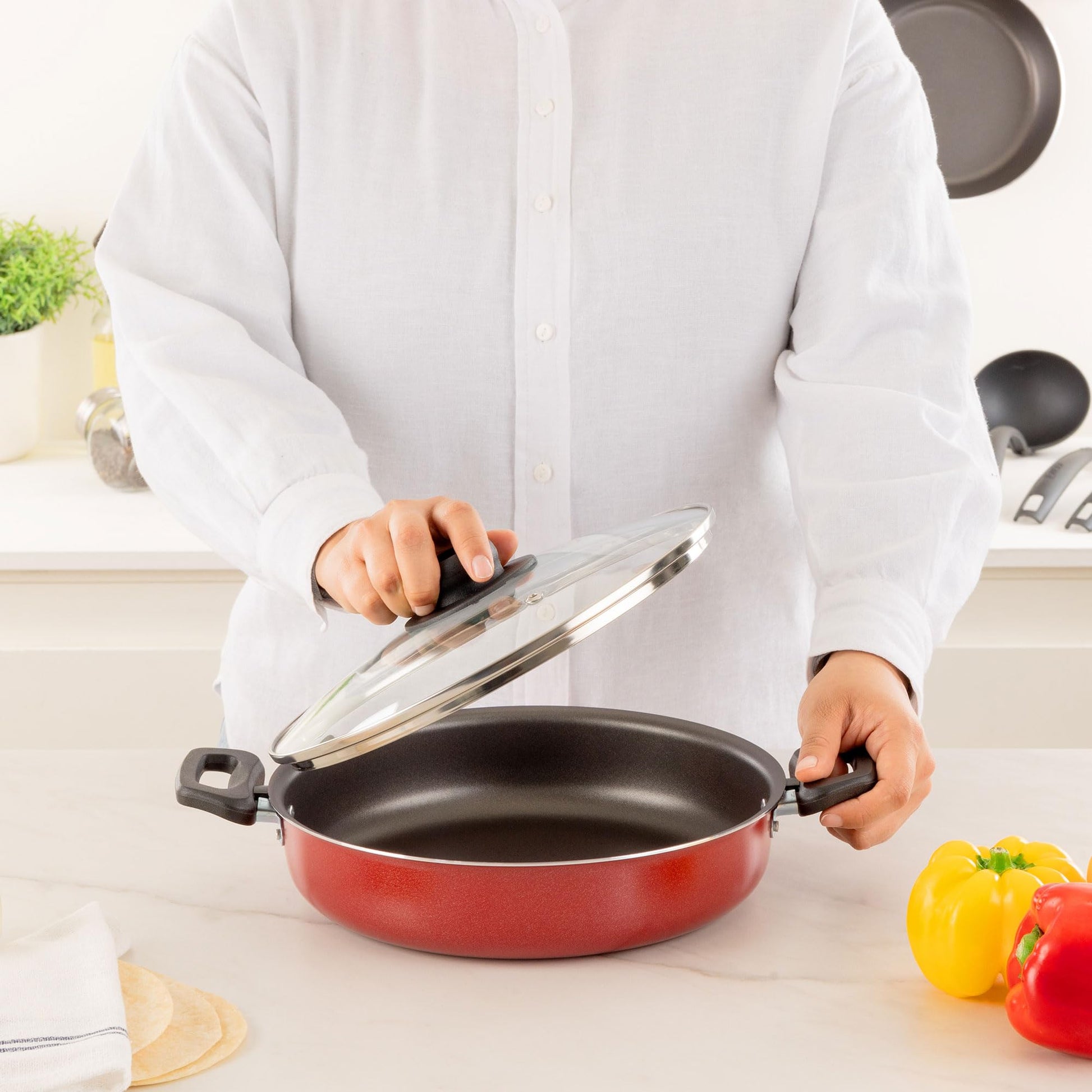Batería de Cocina Ekco Rojo Classic con Antiadherente 12 Piezas de Aluminio
