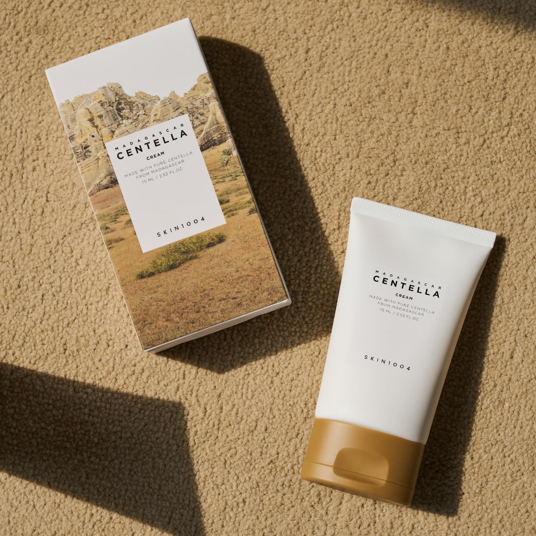 SKIN1004 Madagascar Centella Cream -Crema Hidratante ligera de origen coreano; contiene 72% de extracto de Centella Asiática de Madagascar; ayuda a calmar la piel irritada y protege y fortalece la barrera protectora de la piel, mientras ayuda a unificar e