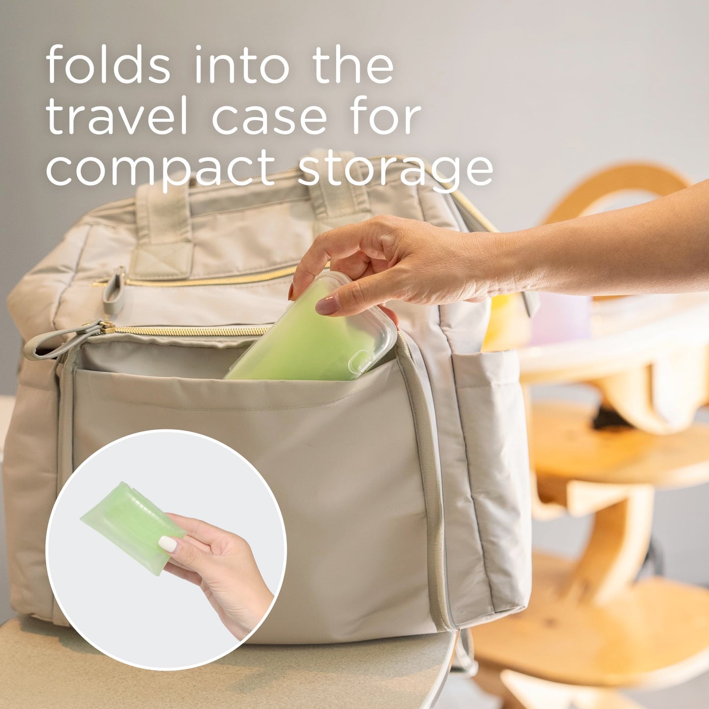 Olababy Fold N Go - Babero de silicona para bebé con funda de viaje, suave, ligero, impermeable, para bebés y niños pequeños, sin BPA (2 baberos + 2 fundas de viaje, perla/kiwi)