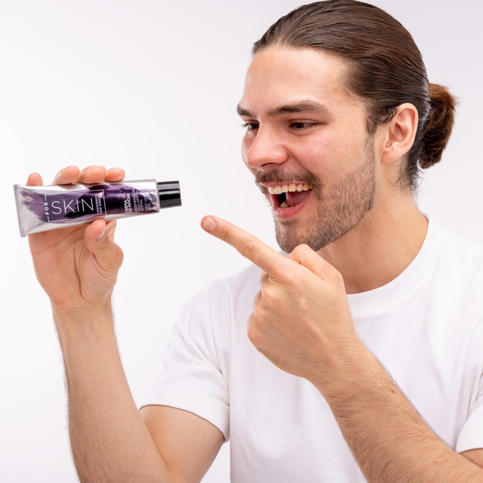 For Skin Kit duo: Crema facial hidratante de día con protector solar 60 ml y crema facial de noche con Retinol 60 ml | Hidratación y protección diaria + renovación nocturna | Ideal para todo tipo de piel