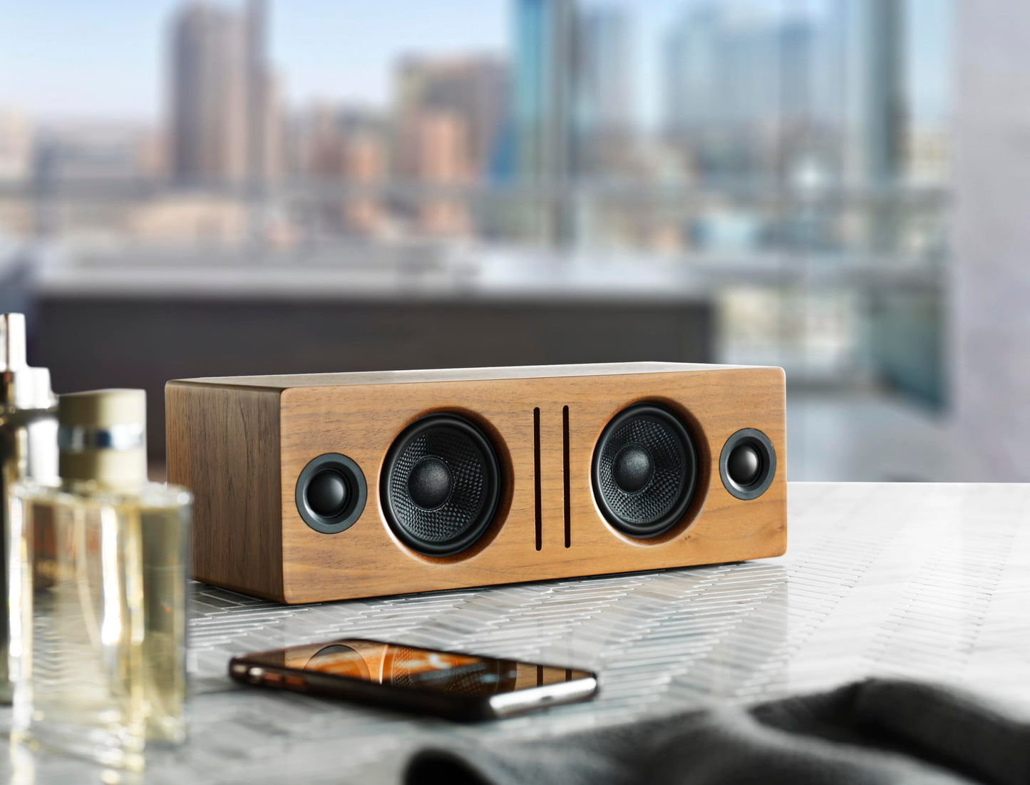 Audioengine A2 AIO Altavoz de estantería Bluetooth inalámbrico portátil con aptX HD