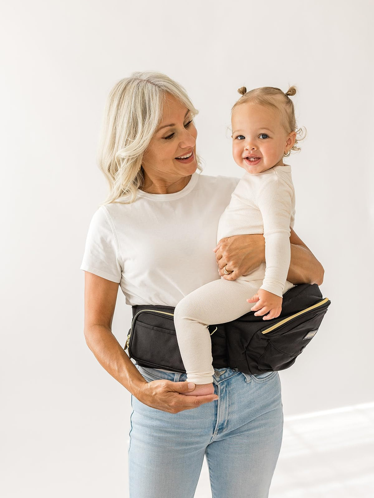 Tushbaby Portabebés 2 en 1 Convertible con Asiento de Cadera, Manos Libres