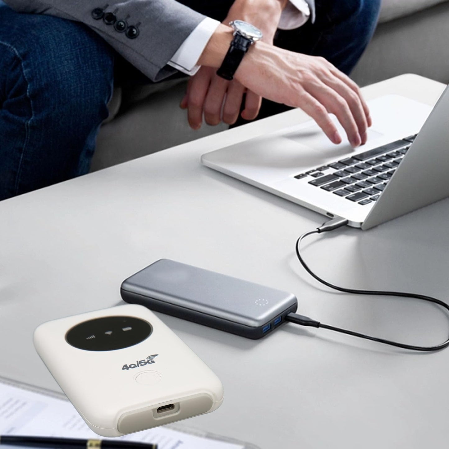 Punto de Acceso WiFi Móvil de Viaje 4G LTE Internacional 150 Mbps 3200 MAh